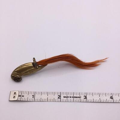 LOTJ122: Hallmarked Vintage Brass Parrot Brooch with Long Feather Tail