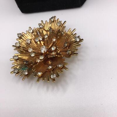 LOTJ134: Vintage Fashion Pin and Pendant