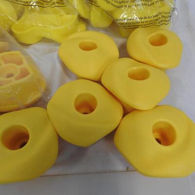 20+ Plastic Wall Climbing Holes - New