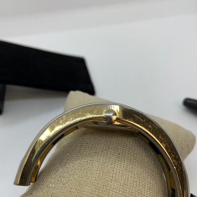 LOT:8: Sheraton 17 jewel Black Oval Face Enamel Watch