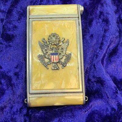 LOT:23: Vintage Makeup Powder Compact Case
