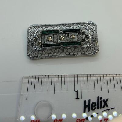 LOT:25: Antique Faux Diamond Emerald Filigree Brooch/Bar Pin