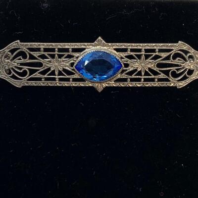 LOT:27: Sterling  Deco Lace EdwardIan Style Gemstone Bar Pin/ Brooch
