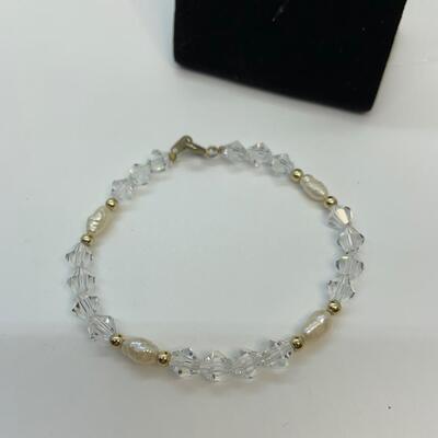 LOT:32: Freshwater Pearl 7â€ crystal Bracelet : Mother of Pearl 2â€ Fork and Knife Pin Set and 1 1/2 â€œ Drop Crystal Earrings