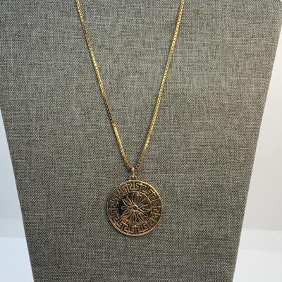 LOT:33: Swarovski Medallion 925 on 32â€ Chain 925
