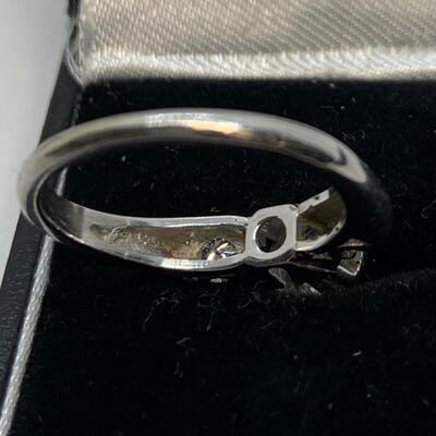 LOT:42: 14k .75 Ct Diamond Engagement Ring