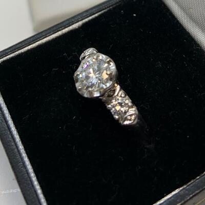 LOT:42: 14k .75 Ct Diamond Engagement Ring