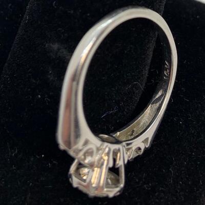 LOT:42: 14k .75 Ct Diamond Engagement Ring