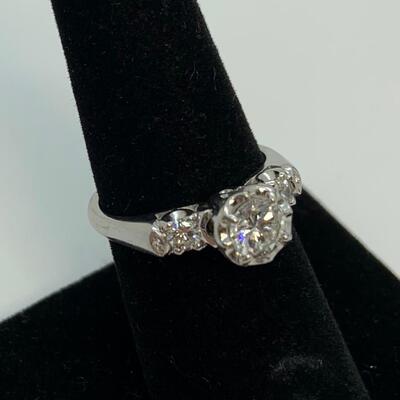 LOT:42: 14k .75 Ct Diamond Engagement Ring