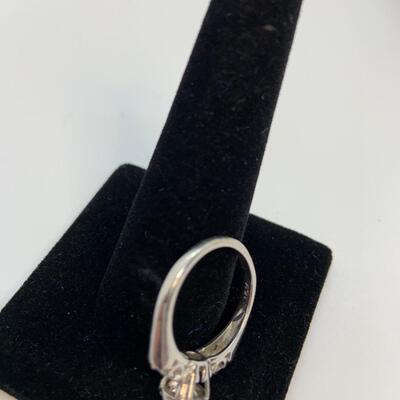 LOT:42: 14k .75 Ct Diamond Engagement Ring