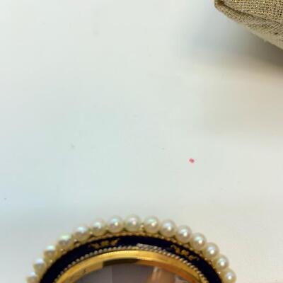 LOT:43: Vintage 18k Italy Pearl and Enamel Cameo Brooch with Diamond Chips