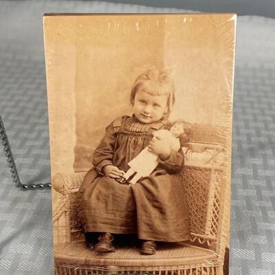 Set of 5 Unopened Theriault's the Dollmasters Vintage Photograph Postcards