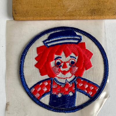 Vintage Raggedy Andy Ann Doll Embroidered Circle Patch