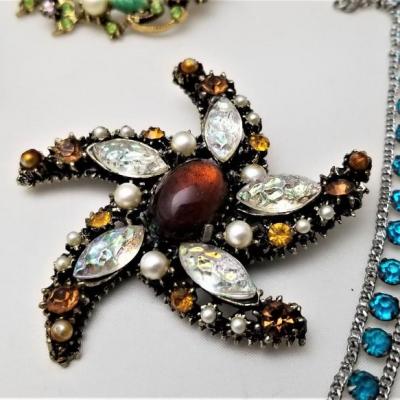 Lot #39  Lot of Vintage Costume Jewelry