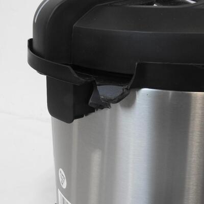 Instant Pot Pressure Cooker DUO60 v3 6qt 7-in-1. LARGE CHIP IN STEAM DRIP AREA