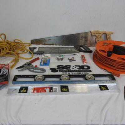 14 pc Tools, Home Improvement Lot: Extension Cord, Saws, Levels, Rope