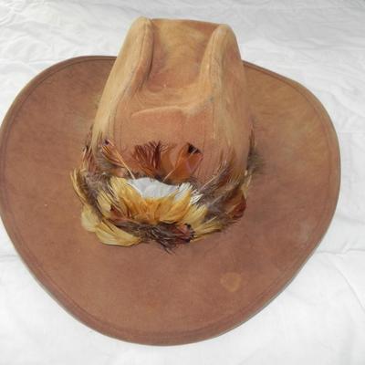 MENS WESTERN JACKET AND FELT HAT