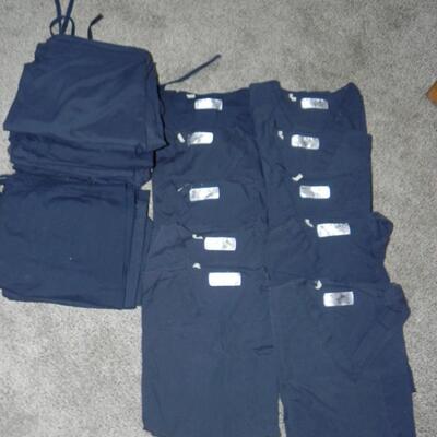NAVY BLUE SCRUBS SIZE MEDIUM
