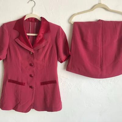 M Huangley Hand Tailored 2-Piece Set Size S
