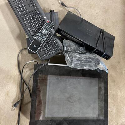S27- Miscellaneous electronics lot â€“ unsure of condition