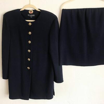 St John 2-Piece Set, Size M