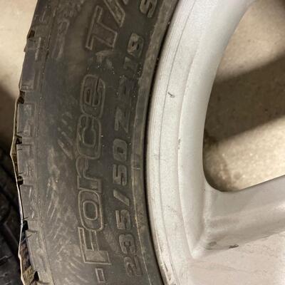 S76-Misc Tire Lot