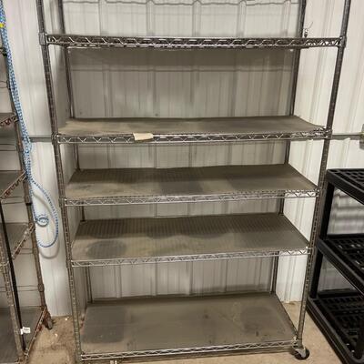 S89-Metal Shelf on wheels