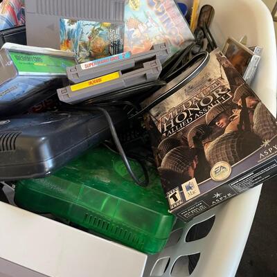 Tub of vintage gaming -Nintendo-Sega-games+other