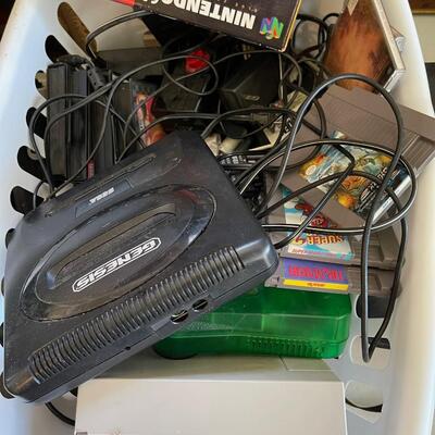 Tub of vintage gaming -Nintendo-Sega-games+other