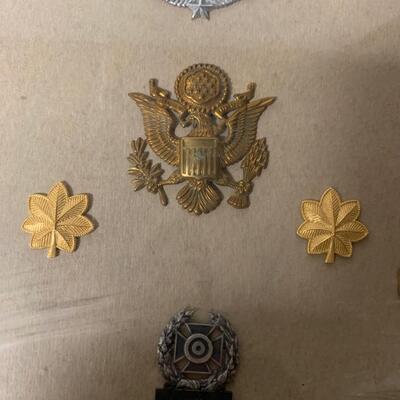 Medal and ribbon picture