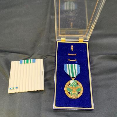 MEDAL LOT
