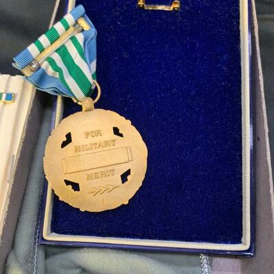Medal lot
