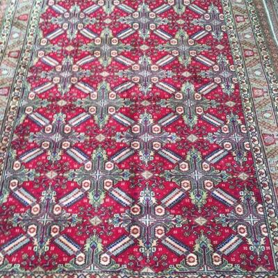 Fine quality,  Turkish Hand Knotted Vintage Rugs, 6' X 9'                         
on Perfect Conditions 
Retail Price= $4900...