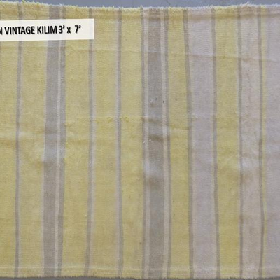 Fine quality,  Persian Hand Knotted Vintage Kilims, 3' X 7'                         
on Perfect Conditions 
Retail Price=...