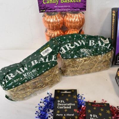13 pc Halloween Decor: Purple & Orange Lights Small Straw Bales - New