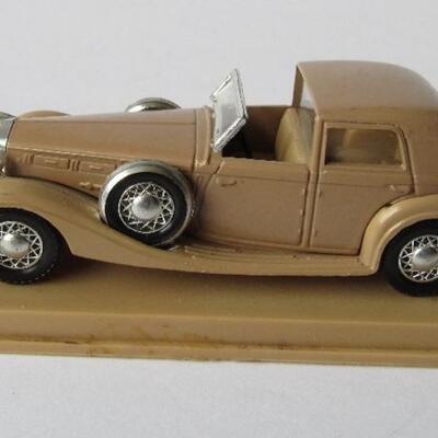 Vintage Solido France Coupe de ville Car on Platform