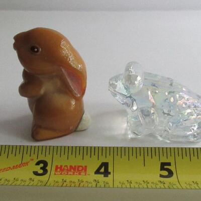 Hard to Find Boyd Brian the Bunny Hand Painted Figure and Clear Carnival Glass Frog