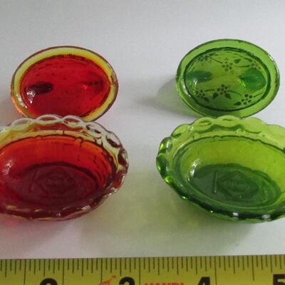 2 Vintage Hand Painted Boyd Glass Hen on Nest Salts