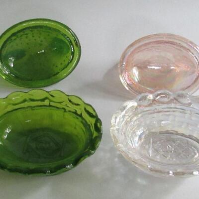 2 Vintage Boyd Glass Covered Hen on Nest Salts