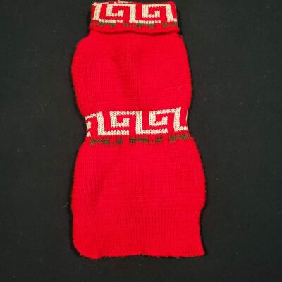 Dog Sweater (Looks to be a size Medium)