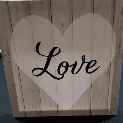 Loving Couple Heart Art Statue Man Women Love Figurine
