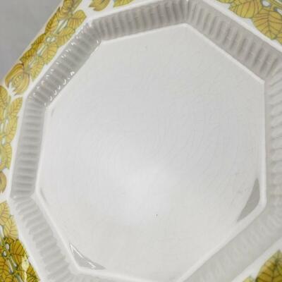 Independence Ironstone 1776 Yellow Bouquet Dinnerware Set of 4