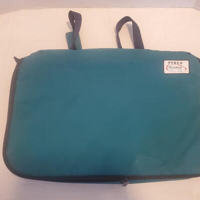 Pyrex Portable Bag For Baking DIsh