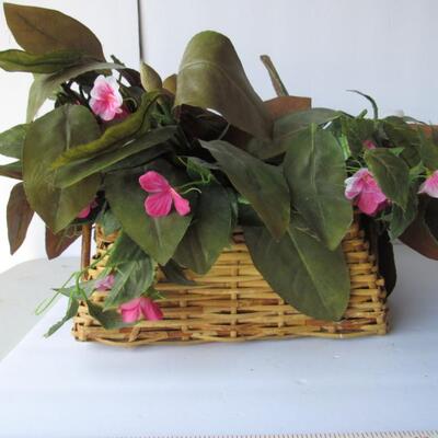 3 Floral Decorations