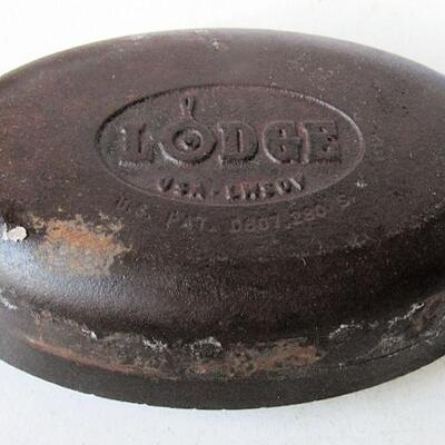 2 Small Lodge Cast Iron Individual Bakers