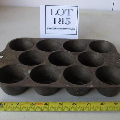 Heavy Duty Vintage Cast Iron Muffin Tin