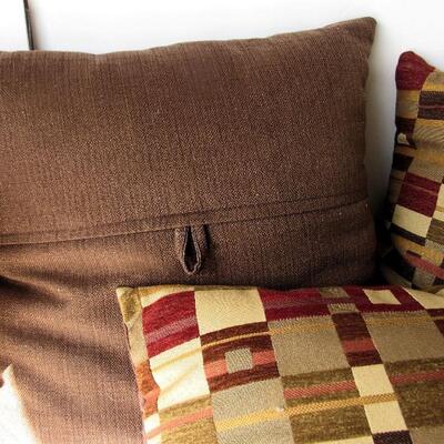 3 Pretty Decorative Pillows
