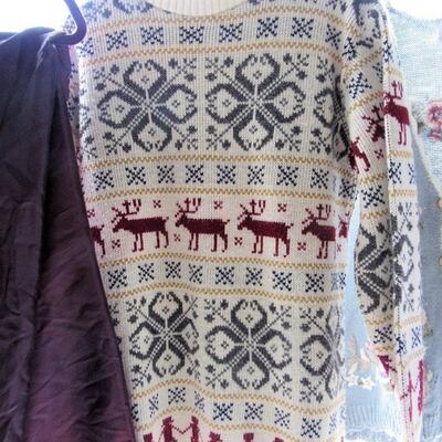 Nice Quality Men's Sweater Jersild Neenah, Women's Sweater Vest and Furs of Distinction Cover