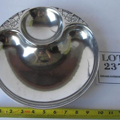 Cute Snowman Theme Metal Serving Dish, Wilton
