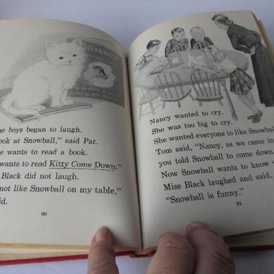 Nice Vintage 1940s Kid's Books Lot, And 1st Edition Mercy Watson To The Rescue, 2005